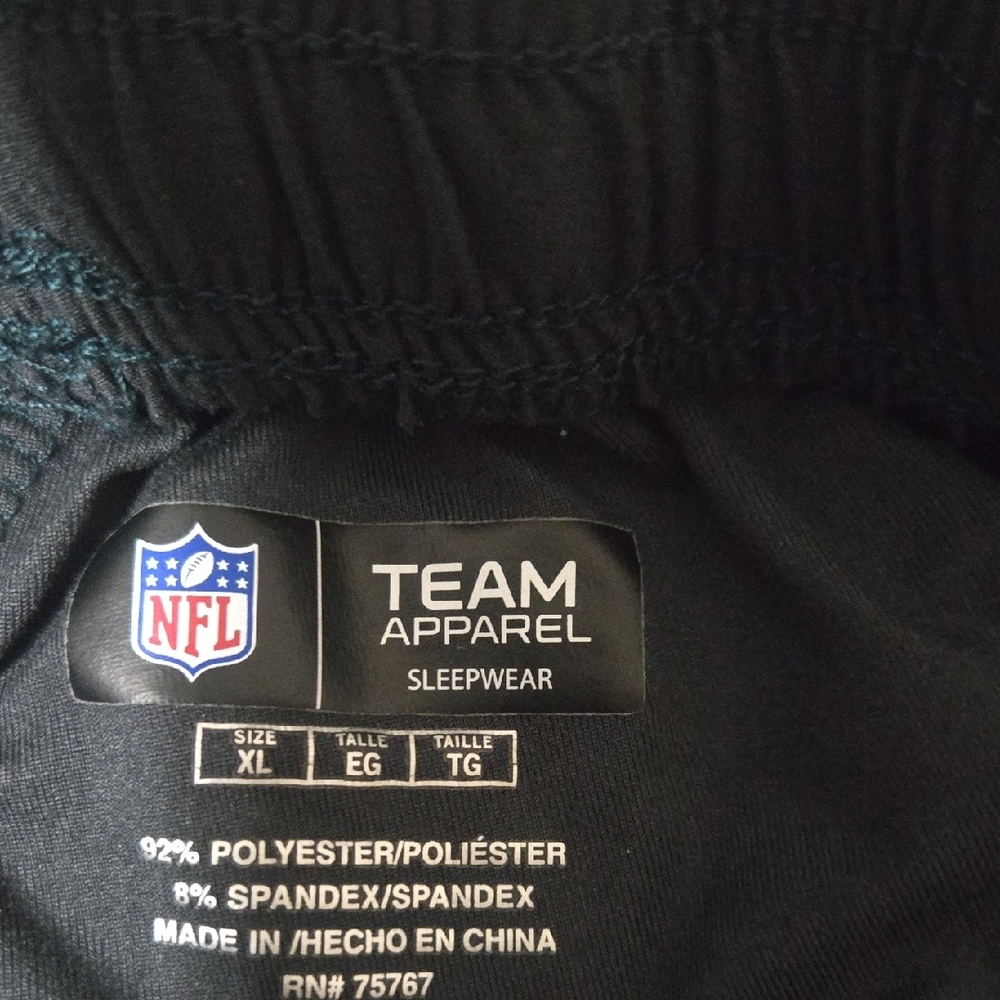 NFL Packers Black and Graphic Men's Athletic Shorts - Picture 2 of 3
